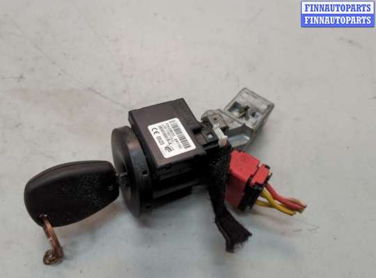 Замок зажигания RN1557007 на Dacia Sandero 2013-2020