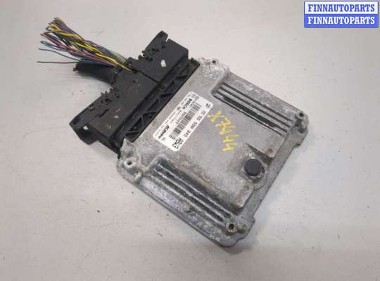 Блок управления двигателем OP2354670 на Opel Zafira C 2011-2019