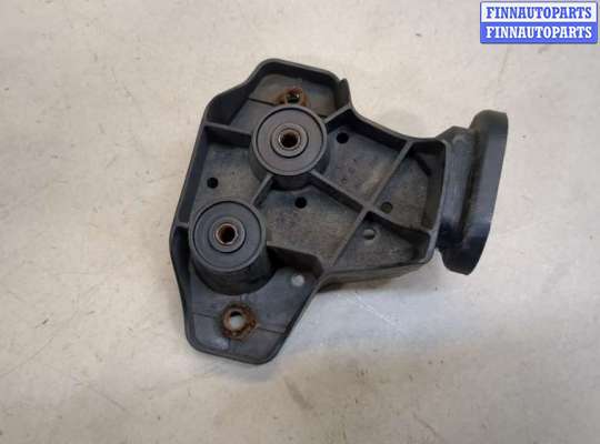 Кронштейн бампера MB1443417 на Mercedes GL X164 2006-2012