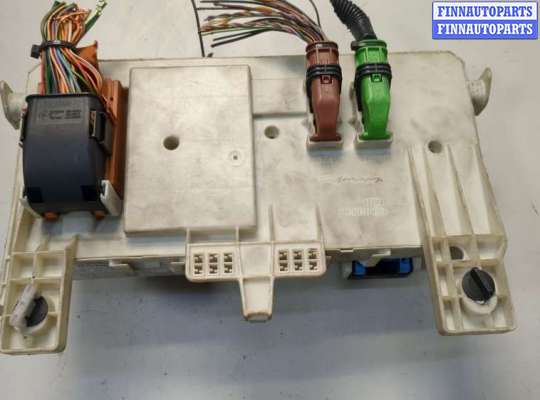 купить Блок предохранителей на Volvo V50 2004-2012