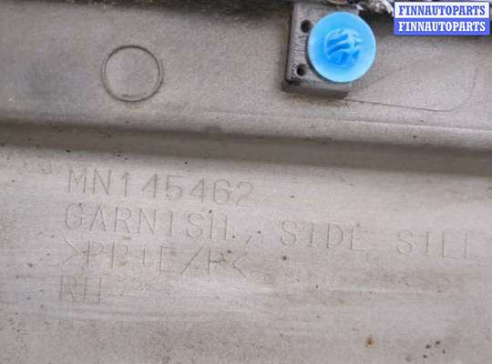 купить Накладка на порог на Mitsubishi Grandis