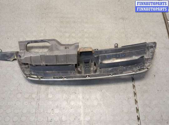 купить Решетка радиатора на Honda CR-V 2001-2006