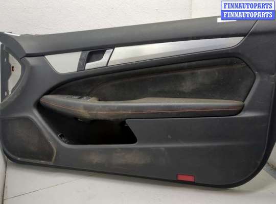 Дверная карта (Обшивка двери) MB1572261 на Mercedes C W204 2006-2015