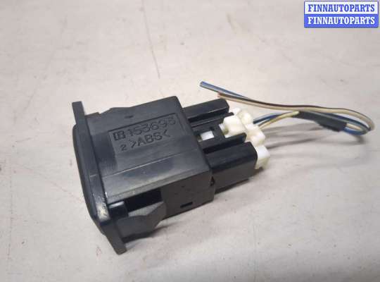 купить Кнопка открывания багажника салонная на BMW X5 E70 2006-2013