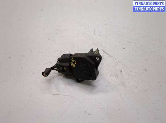 Измеритель потока воздуха (расходомер) TT963206 на Toyota Yaris 2005-2011
