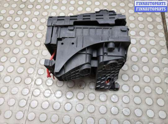 купить Блок предохранителей на Volkswagen Golf 6 2008-2012