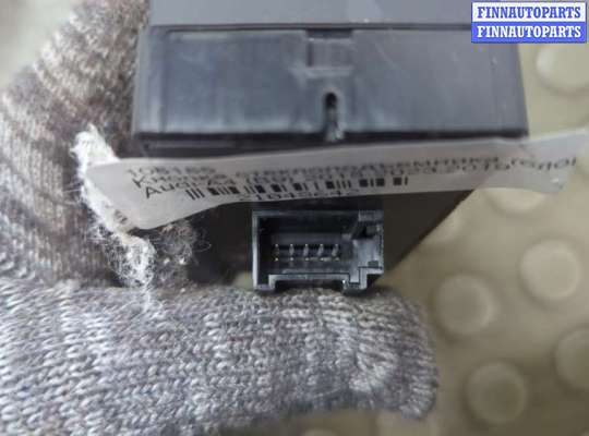 купить Кнопка стеклоподъемника (блок кнопок) на Audi A4 (B9) 2015-2023