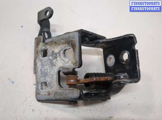 Петля двери на Cadillac Escalade III (GMT 900)