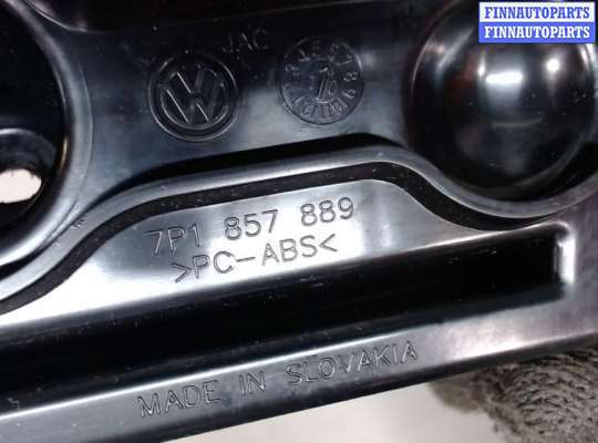 купить Кронштейн салона на Volkswagen Touareg 2010-2014