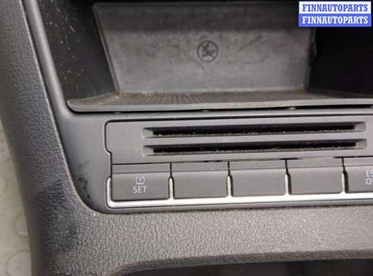 купить Консоль салона (кулисная часть) на Volkswagen Tiguan 2007-2011