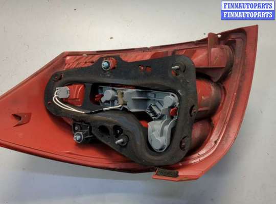 купить Фонарь (задний) на Toyota Auris E15 2006-2012