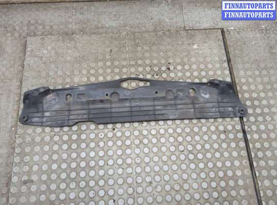 купить Накладка замка капота на Toyota Corolla E12 2001-2006