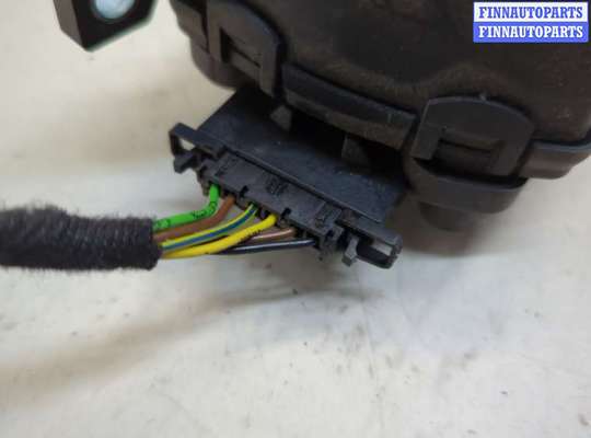 купить Педаль газа на Volkswagen Touareg 2010-2014