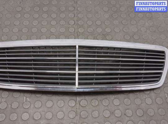купить Решетка радиатора на Mercedes C W203 2000-2008