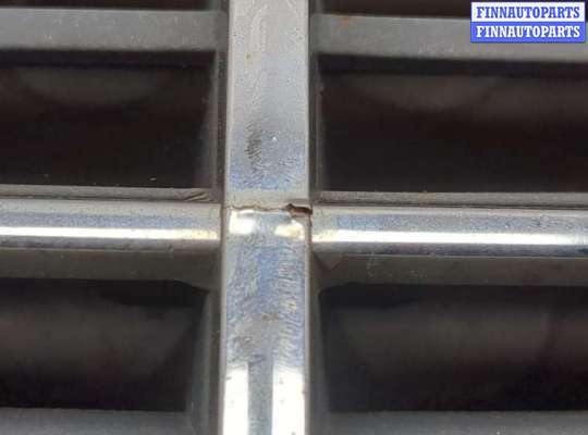 купить Решетка радиатора на Mercedes C W203 2000-2008