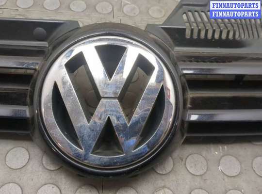 купить Решетка радиатора на Volkswagen Golf 5 2003-2009