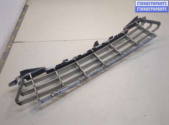 Решетка (заглушка) бампера на Peugeot 207