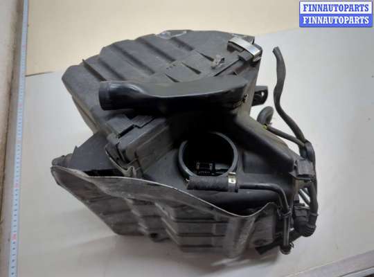 Корпус воздушного фильтра AU1753550 на Audi A4 (B5) 1994-2000