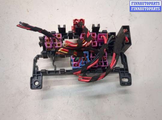 купить Блок реле на Audi A6 (C6) 2004-2011