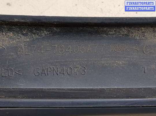 купить Накладка крышки багажника (двери) на Lincoln Navigator 2006-2014