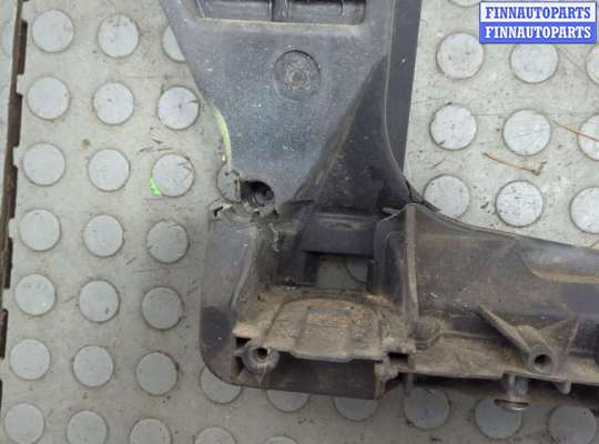 Панель передняя (телевизор) на Audi Q3 (8U)