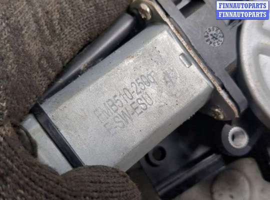 Стеклоподъемник электрический на Land Rover Freelander I