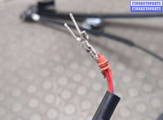 Стеклоподъемник электрический на Land Rover Freelander I