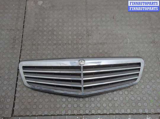купить Решетка радиатора на Mercedes C W204 2006-2015