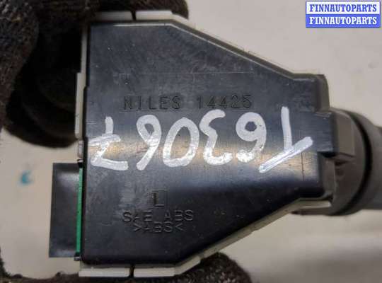 купить Переключатель поворотов на Nissan Note E11 2005-2013