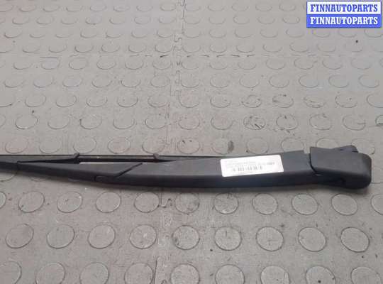 Поводок дворника на Opel Astra H / Classic
