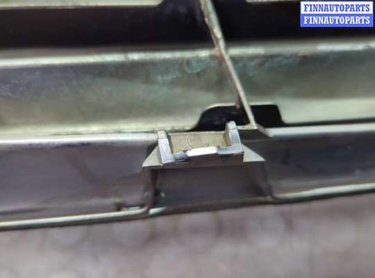 купить Решетка радиатора на Infiniti QX56 2010-2013