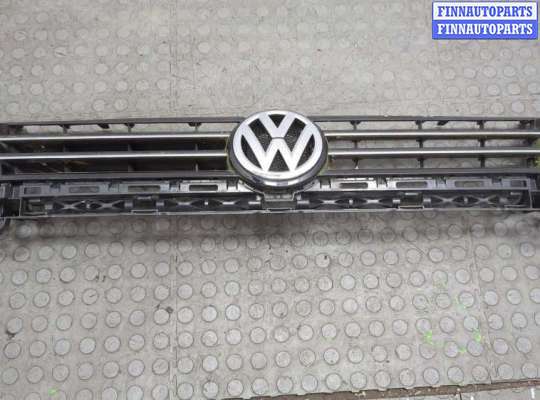 купить Решетка радиатора на Volkswagen Touran 2010-2015