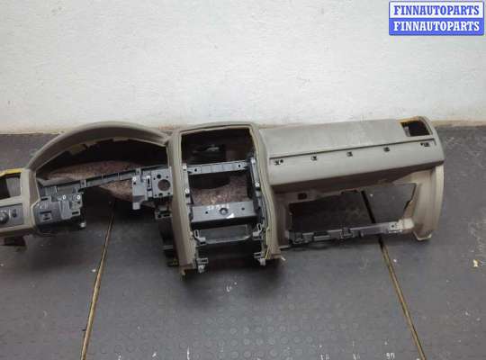 Панель передняя салона (торпедо) CRQ4933 на Chrysler 300C 2004-2011