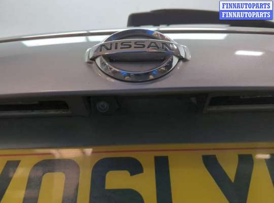 Крышка багажника на Nissan Juke