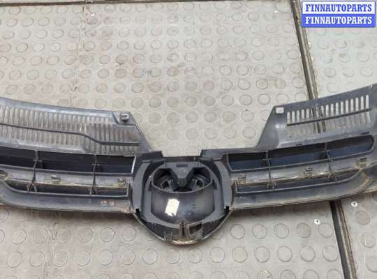 купить Решетка радиатора на Volkswagen Golf 5 2003-2009