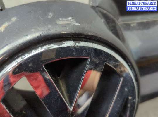 купить Решетка радиатора на Volkswagen Golf 5 2003-2009