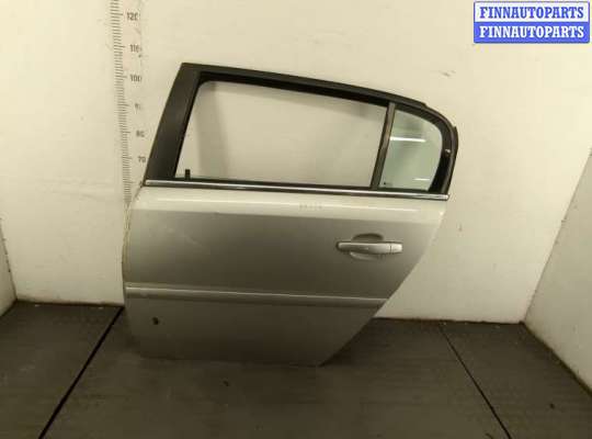 Стекло боковое двери на Opel Vectra C