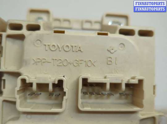 купить Блок предохранителей на Toyota Highlander 1 2001-2007