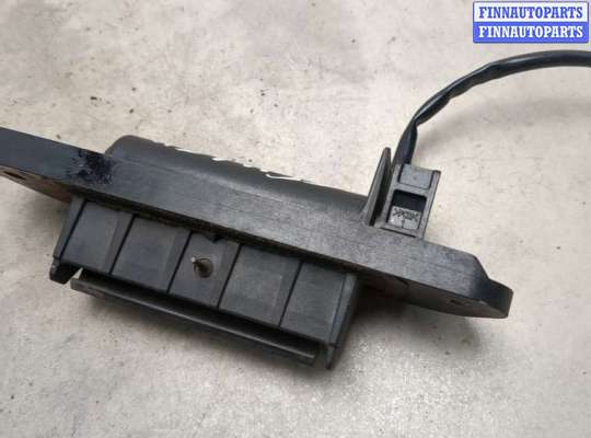 купить Кнопка открывания багажника с крышки на Mitsubishi Grandis