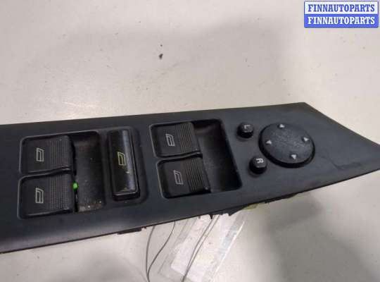купить Кнопка стеклоподъемника (блок кнопок) на Audi A8 (D2) 1994-1999