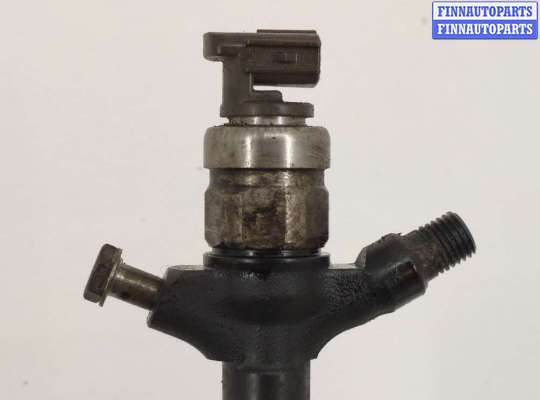 Форсунка топливная на Toyota Corolla Verso III (AR10)