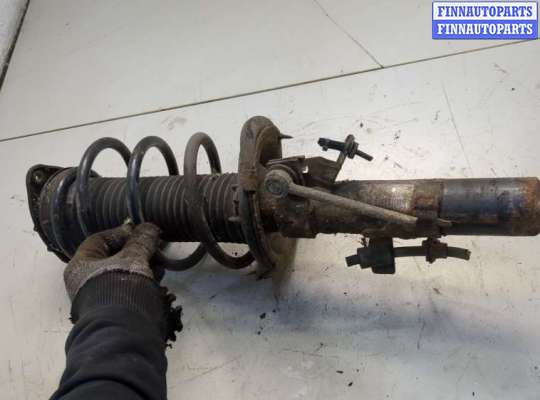 Стойка подвески амортизационная на Ford Focus III