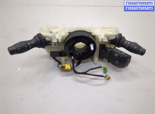 Переключатель поворотов и дворников (стрекоза) RN1570247 на Renault Megane 3 2009-2016