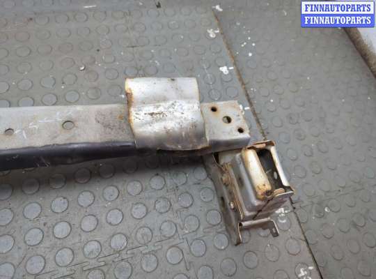 купить Усилитель бампера на Honda CR-V 2001-2006