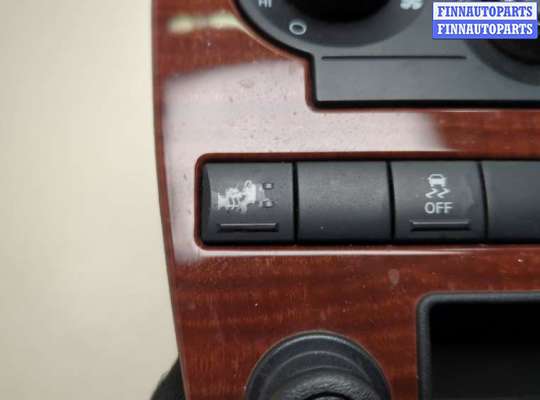 купить Кнопка обогрева сидений на Jeep Grand Cherokee 2004-2010
