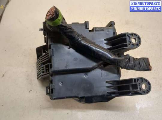купить Блок предохранителей на Mazda CX-9 2007-2012