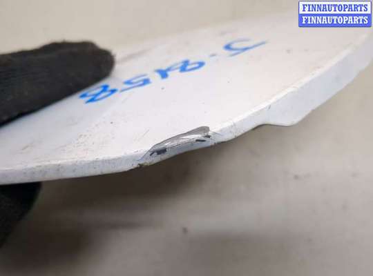 Лючок бензобака на Toyota Land Cruiser Prado 150