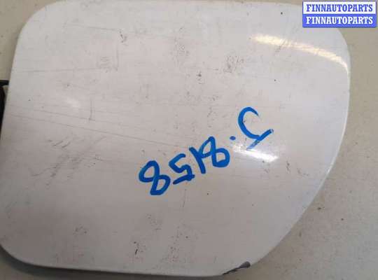 Лючок бензобака на Toyota Land Cruiser Prado 150