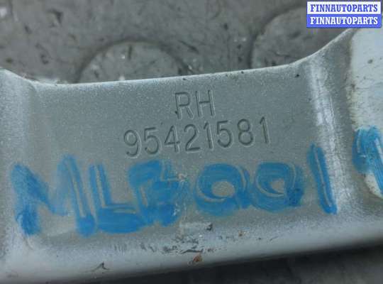 купить Петля капота на Chevrolet Trax 2016-2022