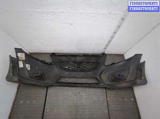 купить Решетка радиатора на Volvo C30 2006-2013